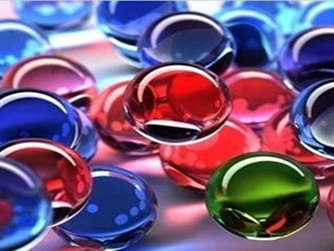 彩色玻璃珠作為一種新型的外墻用裝飾產(chǎn)品，有著特別的優(yōu)勢(shì)